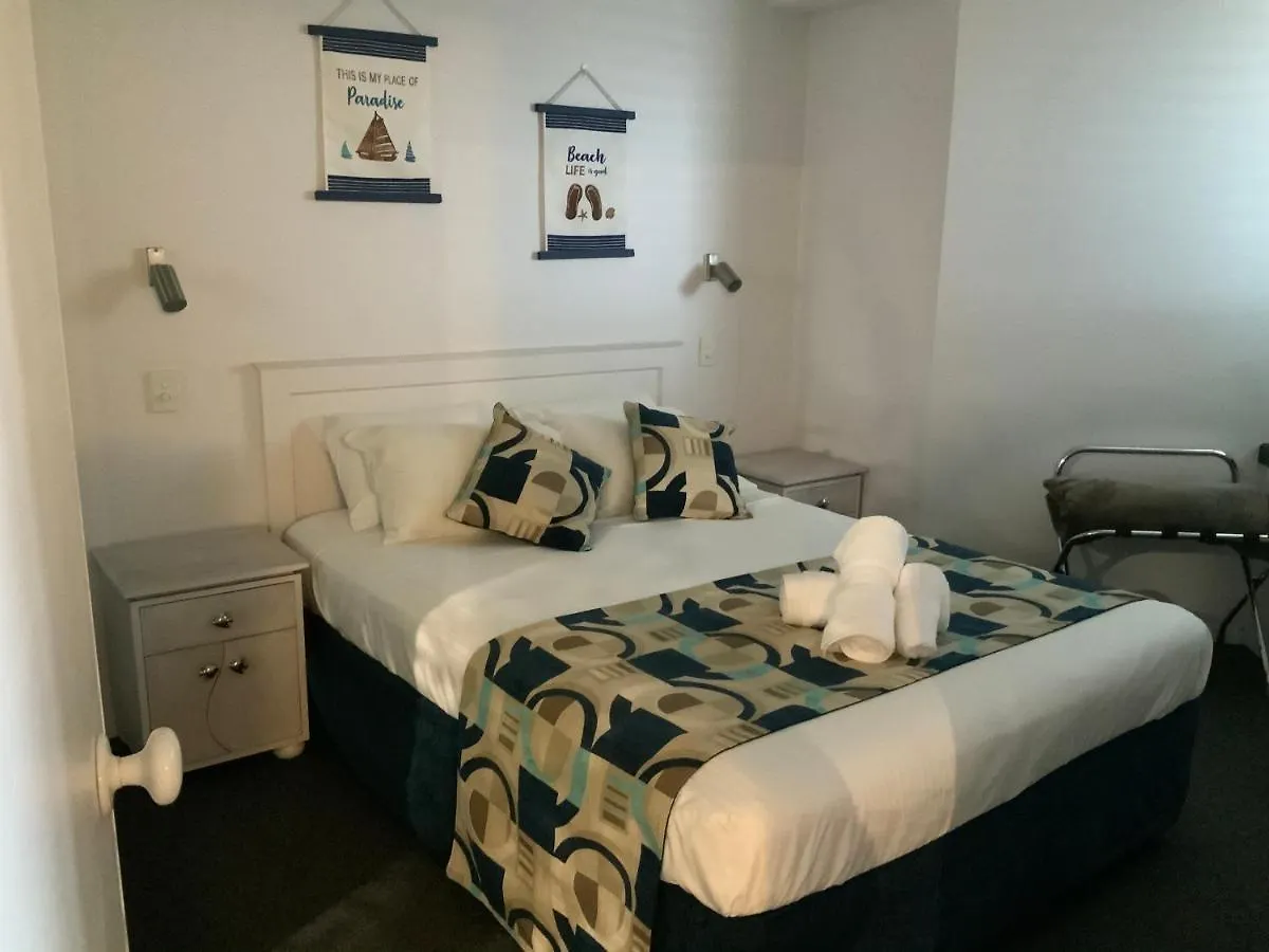 Ocean Courtyard - Beachside Unit Alexandra Headland