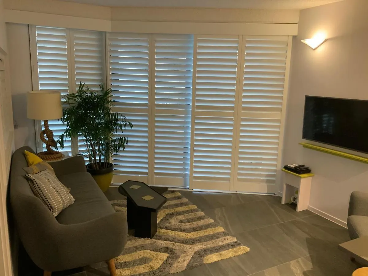 Ocean Courtyard - Beachside Unit Alexandra Headland 0*,